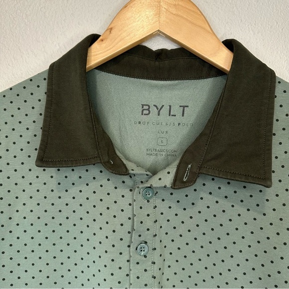 BYLT Drop-Cut: LUX Dotted Men's Green Polo Shirt - Picture 3 of 9